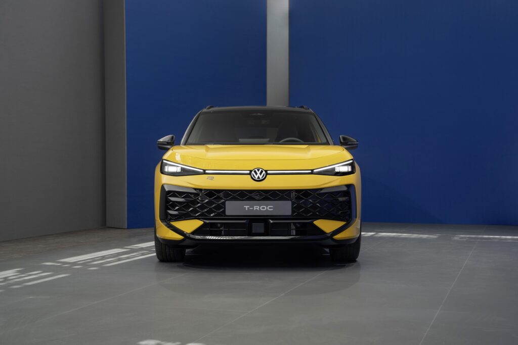 Volkswagen-TRoc-2026-SUV-1024x683 Król polskich garaży trafia do oferty lepszy we wszystkim. Z napędem Toyoty Volkswagen T-Roc ściągnie do salonów tłumy