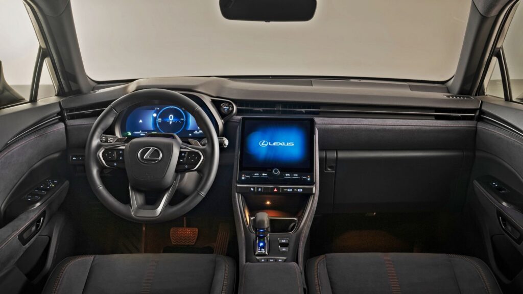 Lexus LBX 4 Kokpit Lexus LBX. Foto: materiały prasowe producenta