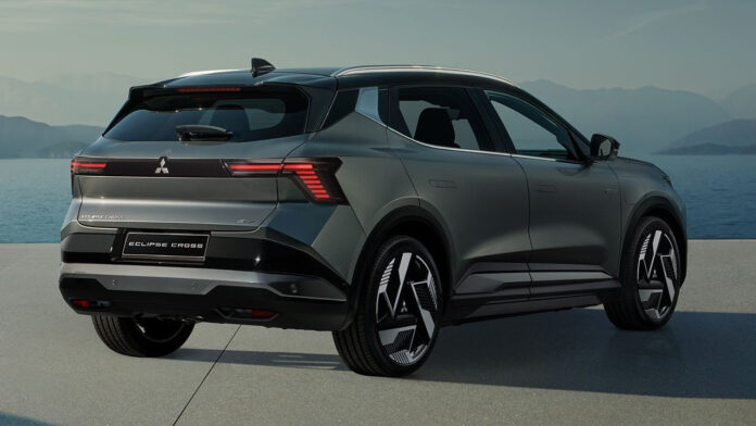 Tył Mitsubishi Eclipse Cross