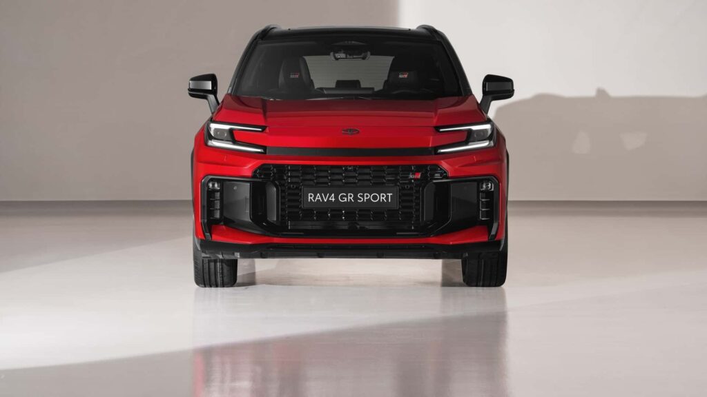 Toyota RAV4 GR Sport. Foto: materiały prasowe producenta
