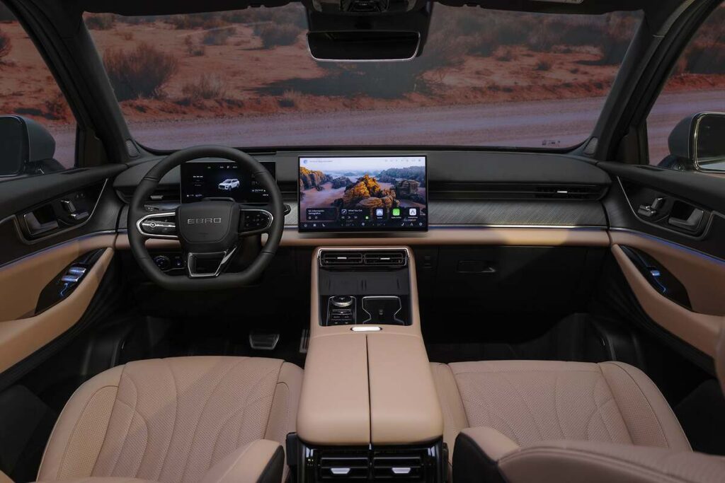 Kokpit Ebro S900. Foto: materiały prasowe producenta