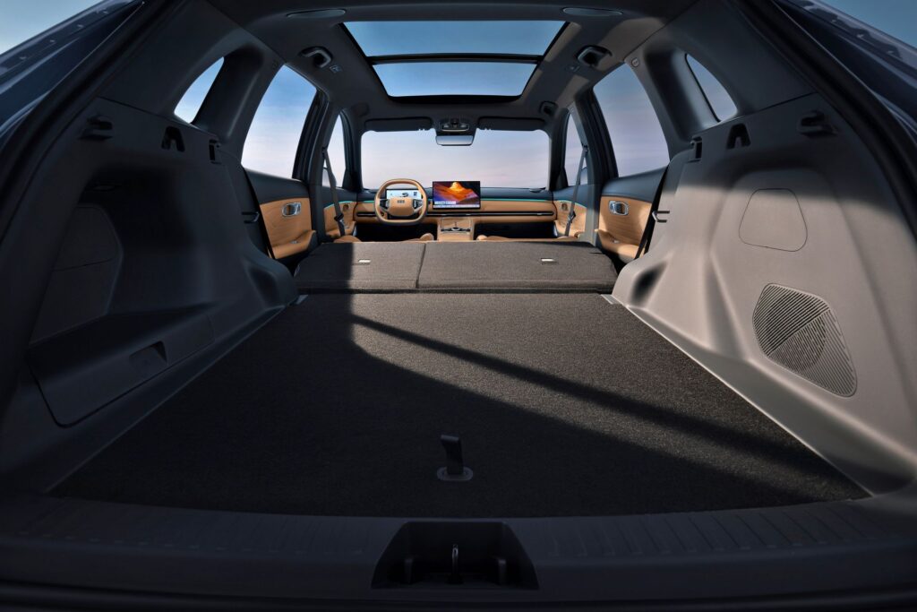 Wnętrze Geely Starray EM-i. Foto: materiały prasowe producenta