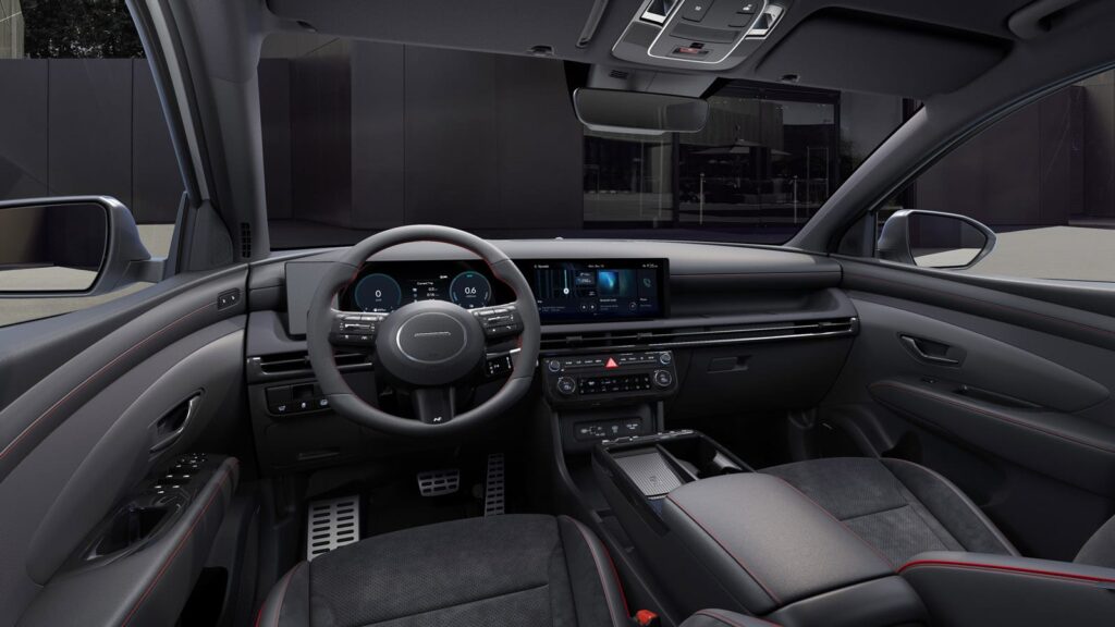 Kokpit Hyundai Tucson Hybrid. Foto: materiały prasowe producenta