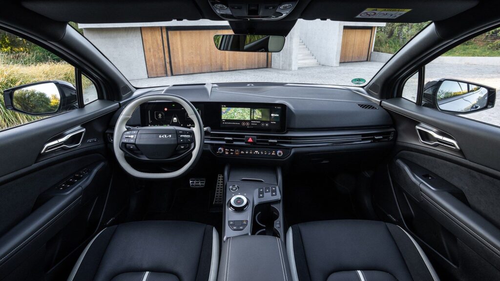 Kokpit Kia Sportage. Foto: materiały prasowe producenta