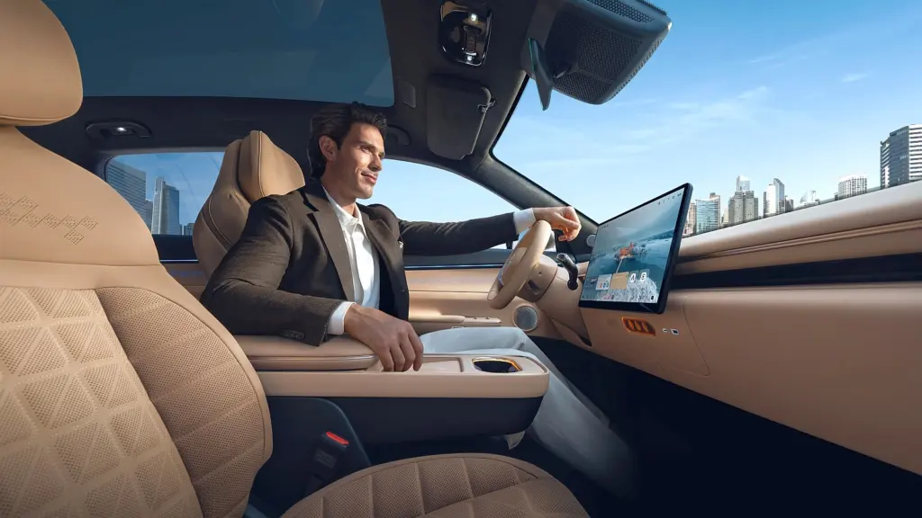 Exlantix ES i ET 2026. Wnętrze Exlantix ET. Foto: materiały prasowe producenta