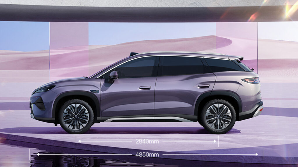 BYD Song Ultra EV 2026. Foto: materiały prasowe producenta