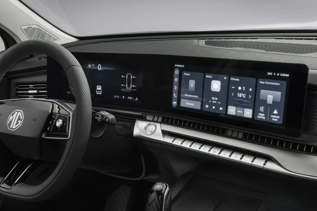 MG S9 4 Kokpit MG S9 PHEV 2026. Foto: materiały prasowe producenta