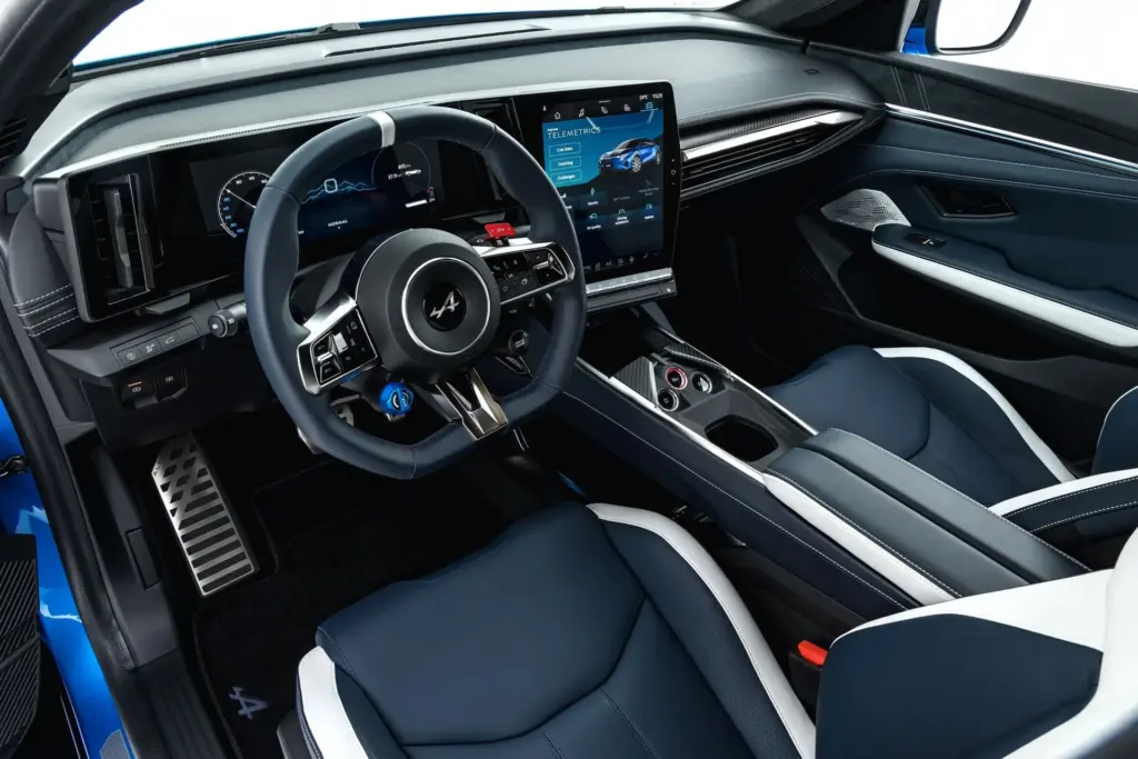 Kokpit Alpine A390. Foto: materiały prasowe producenta