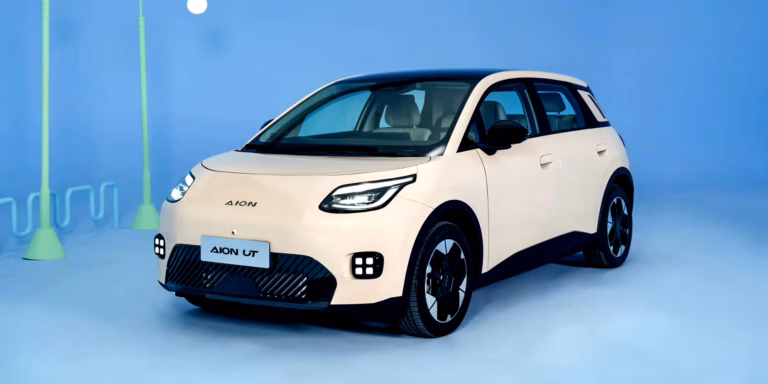 GAC AION UT - widok z przodu. Foto: materiały prasowe producenta