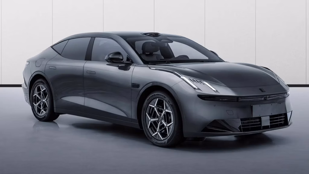 Lynk & Co 10 widok z prawego przedniego narożnika. Foto: materiały prasowe producenta