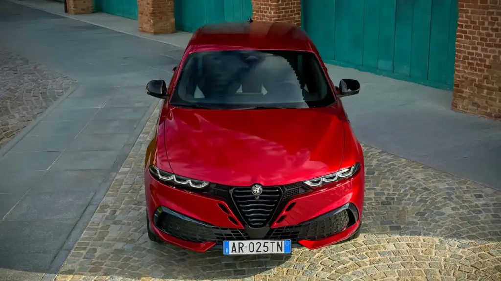Alfa Romeo Tonale objęta akcją serwisową Stellantis z powodu możliwego problemu z korbowodami