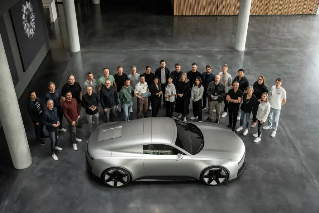 Zespół projektowy Audi przy koncepcyjnym modelu Audi Concept C.