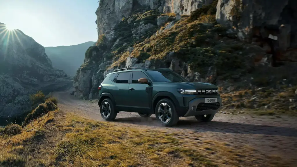 Dacia Duster 2026 na szutrowej drodze w górach