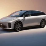 Li Auto i6 widoczny z przodu jako duży elektryczny SUV z Chin