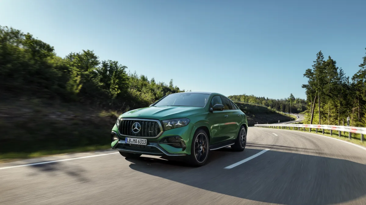 Mercedes-AMG GLE 63 S 4MATIC+ w ruchu na górskiej drodze