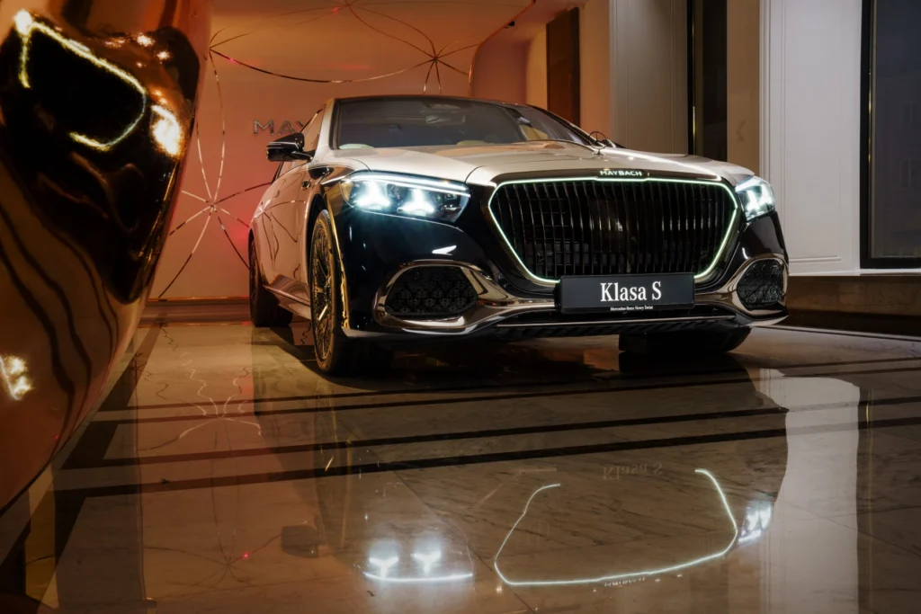 Mercedes-Maybach Klasy S podczas premiery. Mercedes-Benz Warszawa