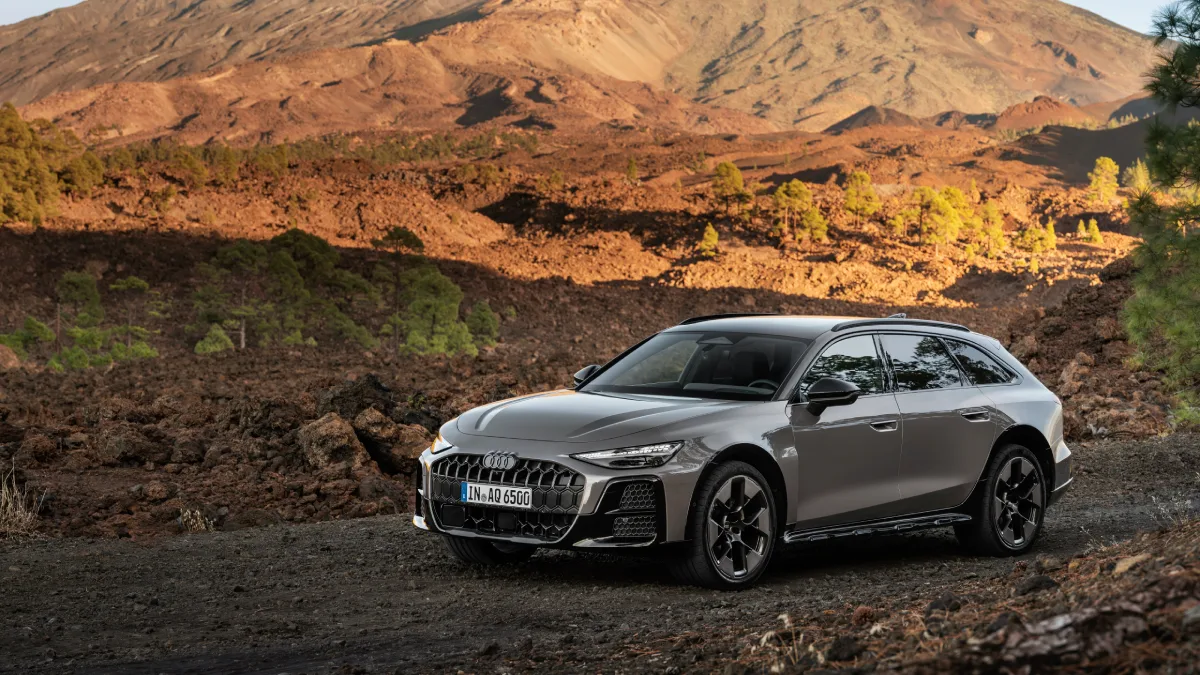 Nowe Audi A6 allroad 2026 na kamienistej drodze z napędem quattro