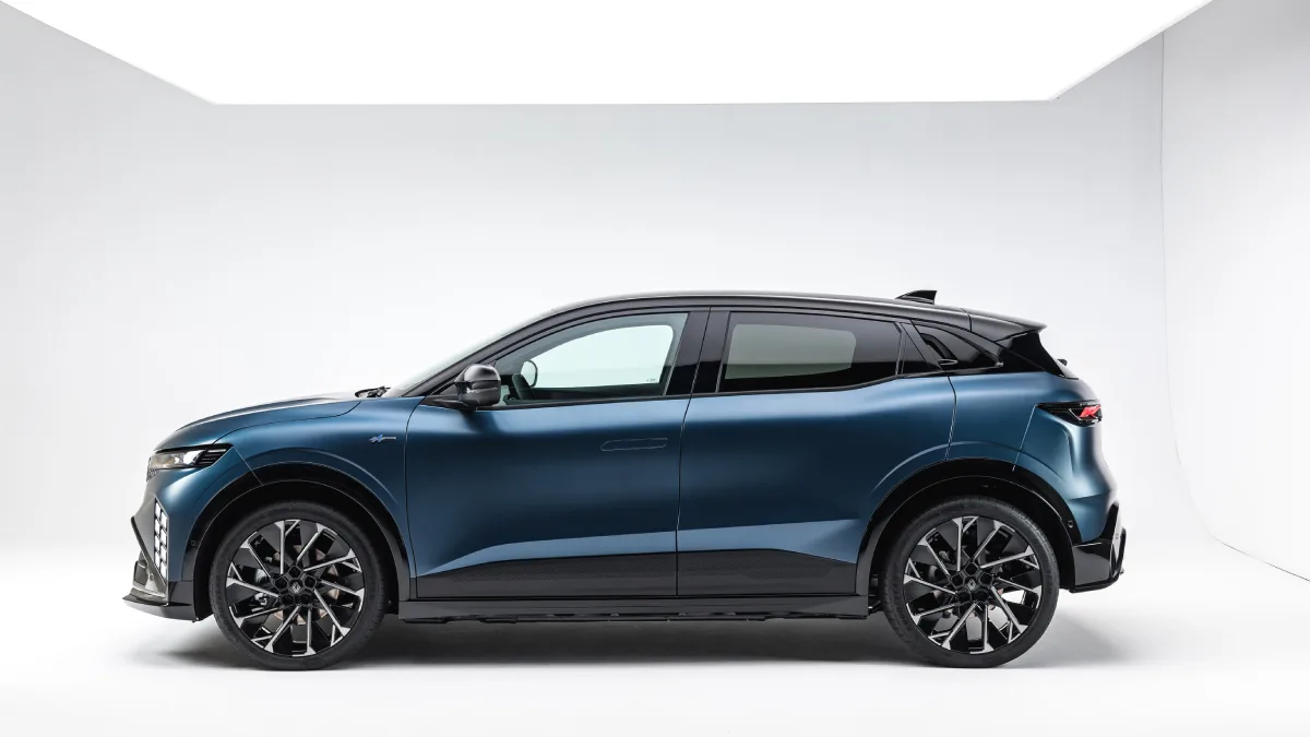 Renault Megane E-Tech electric 2026 – widok z boku