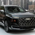 Audi SQ9 2026 widziane z przodu i z boku