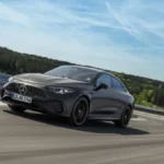 Mercedes-AMG CLA 45 4MATIC+ jako elektryczny sedan performance na torze