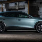 CUPRA Formentor VZ5 ABT o mocy 625 KM pokazana z boku