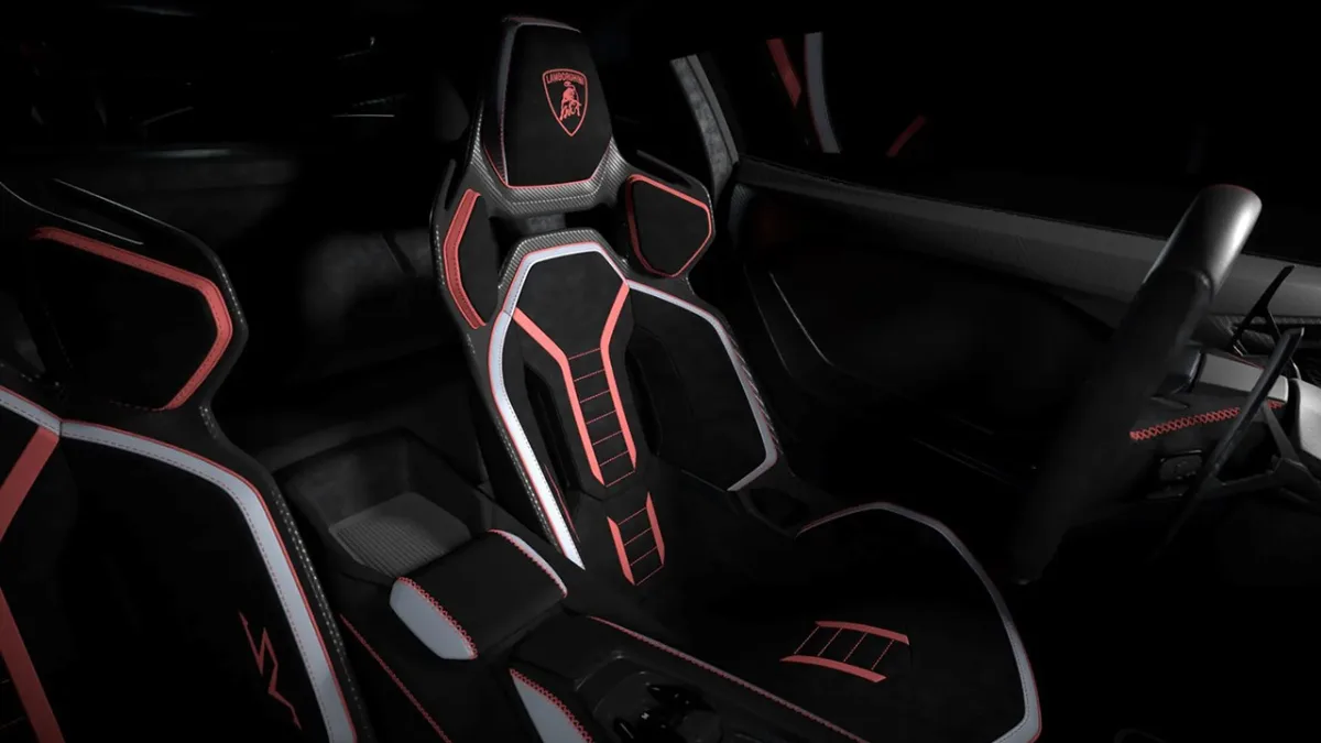 Sportowe fotele Lamborghini Revuelto SV z karbonowymi elementami