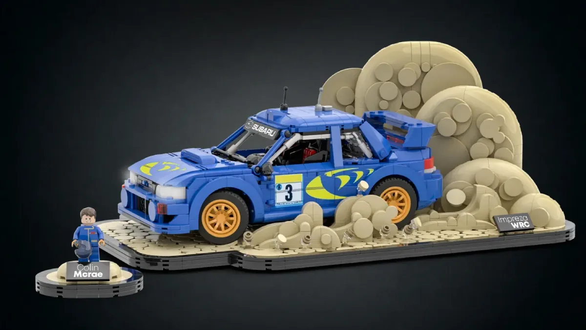 LEGO Subaru Impreza WRC na rajdowej dioramie z Colinem McRae