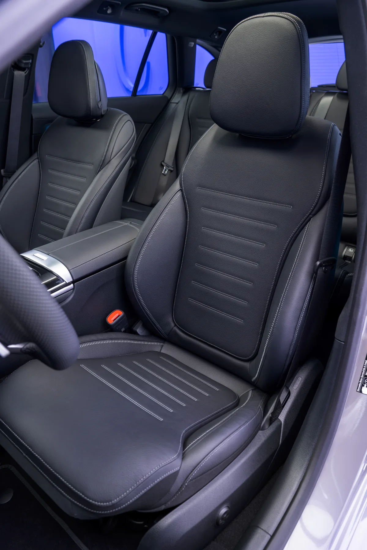 Przednie fotele Mercedes-Benz Klasy C 2027
