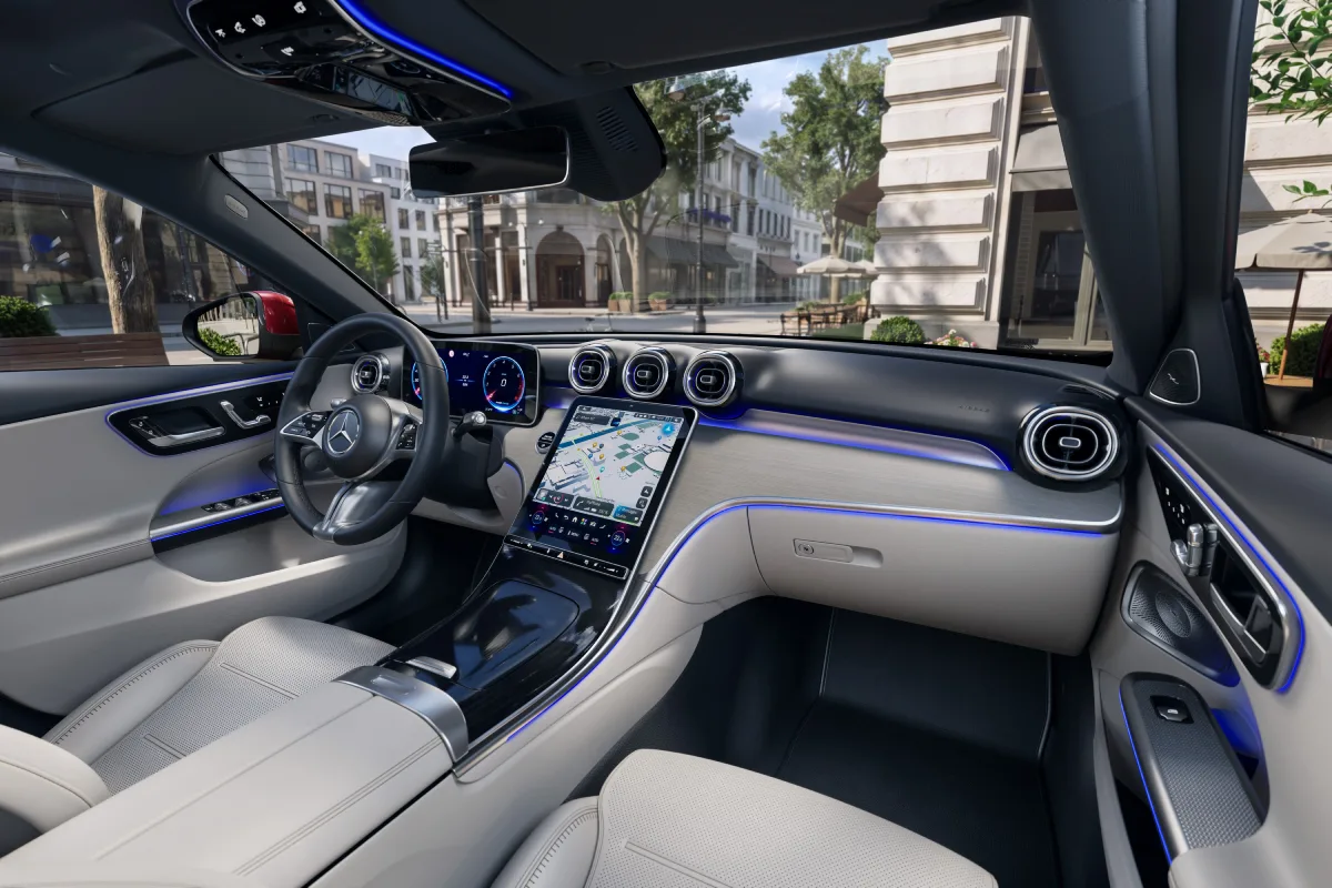 Wnętrze Mercedes-Benz Klasy C 2027 z systemem MB.OS
