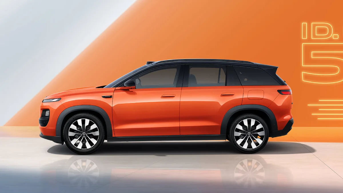 Volkswagen ID. ERA 5X pokazany z profilu