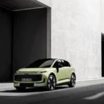 Audi A2 e-tron 2026 widziane z przodu i z boku