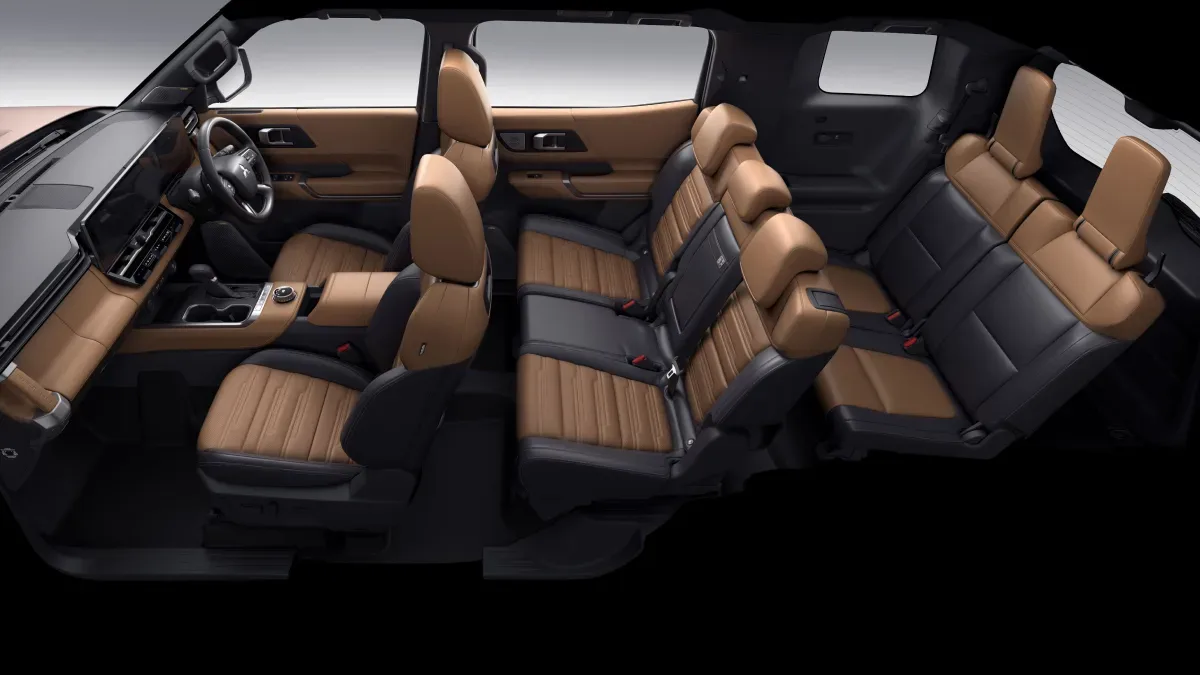 Mitsubishi Pajero 2026 wnętrze z siedmioma miejscami