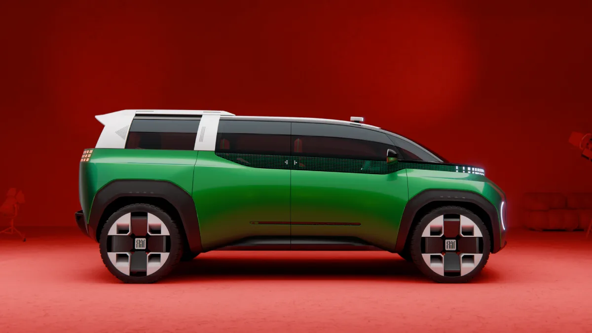 Fiat Multiplay Concept widziany z boku z zielonym nadwoziem, białymi słupkami dachowymi i dużymi kołami
