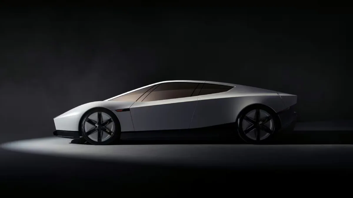 Tesla Roadster 2026 w widoku bocznym, srebrny elektryczny supersamochód z klinowatym przodem, niskim dachem i dużymi kołami